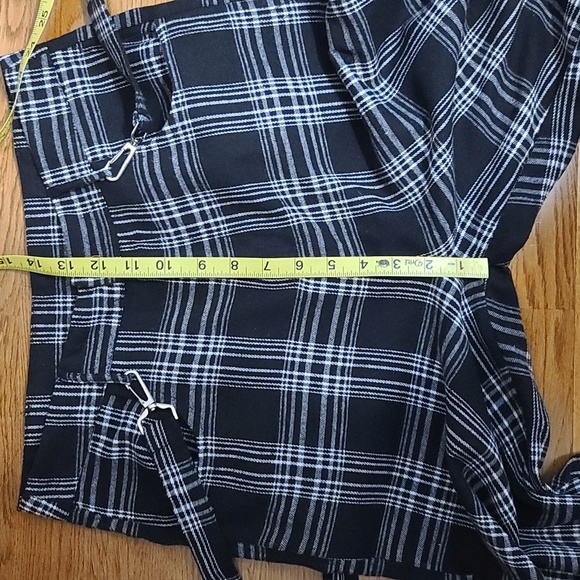 ROMWE Women's Black and White Plaid Pants with Suspenders (Sz M) - Picture 7 of 9